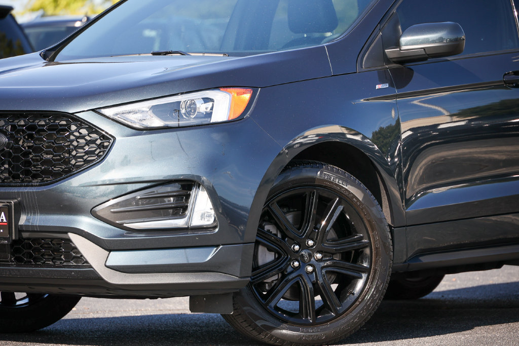 Certified 2024 Ford Edge ST-Line w/ Class II Trailer Tow Package AWD/4WD image 18