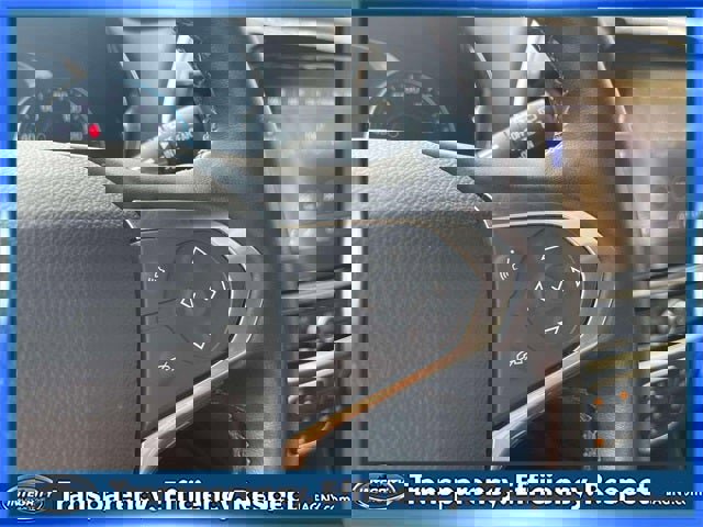 Used 2023 Chevrolet Traverse RS image 24