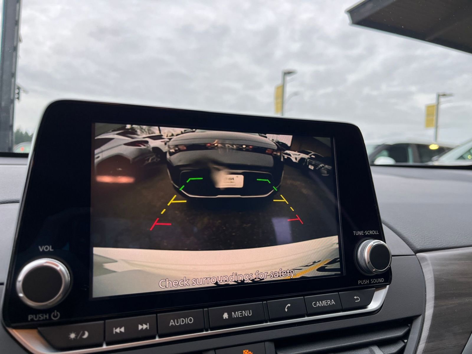 Used 2025 Nissan Altima 2.5 SV image 17