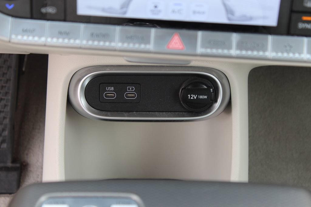 Used 2023 Genesis GV60 Advanced image 27