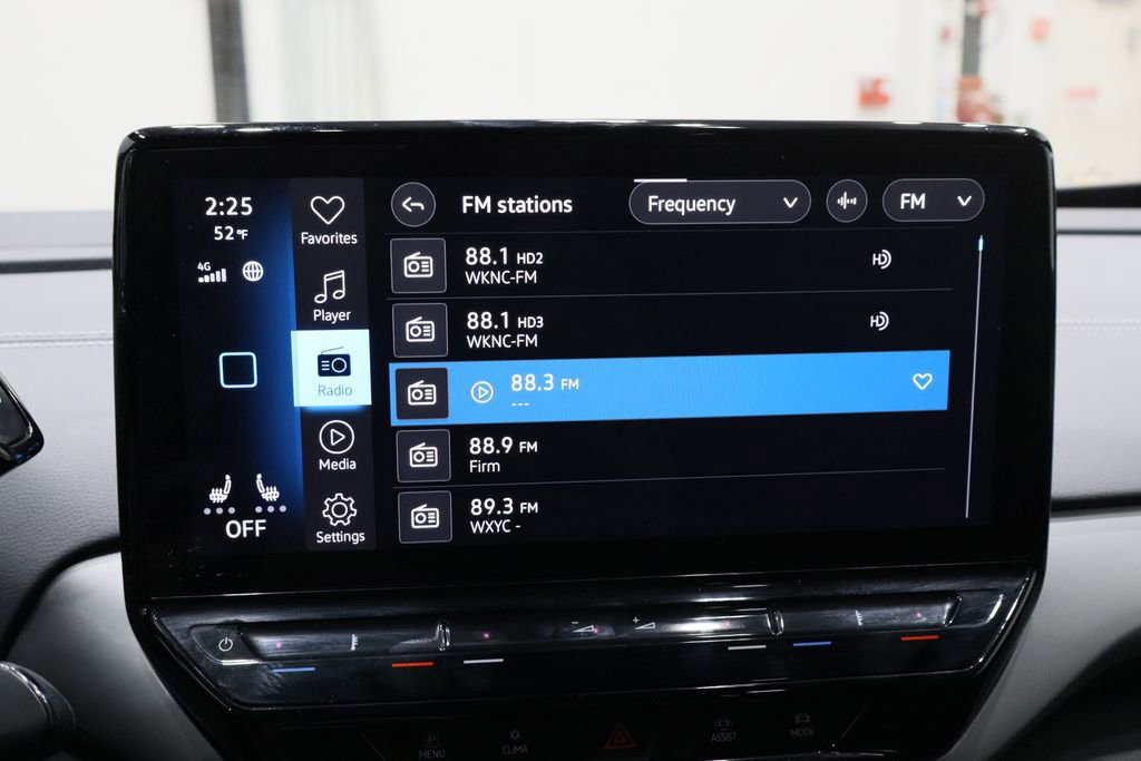 Used 2023 Volkswagen ID.4 Pro S image 29