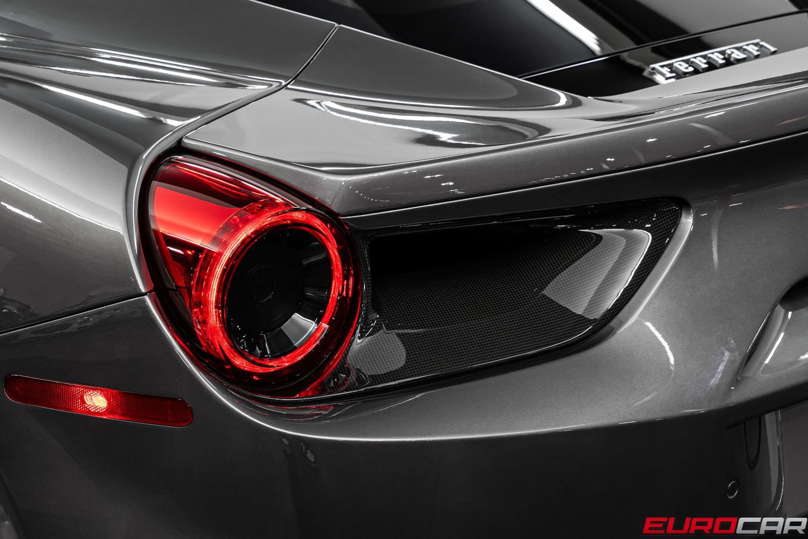 Used 2018 Ferrari 488 GTB RWD image 23