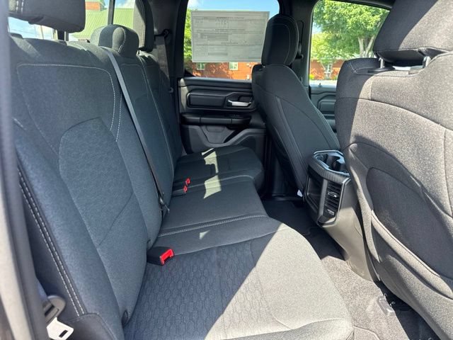 New 2026 RAM 1500 Express AWD/4WD image 11