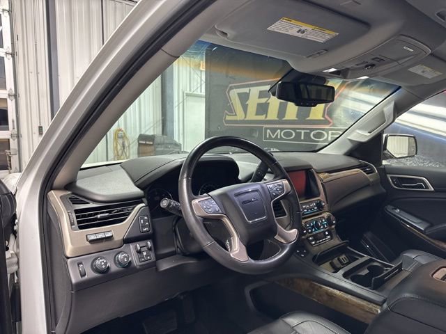 Used 2017 GMC Yukon XL Denali w/ Open Road Package image 5