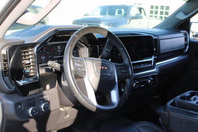 Used 2024 GMC Sierra 1500 SLT image 11