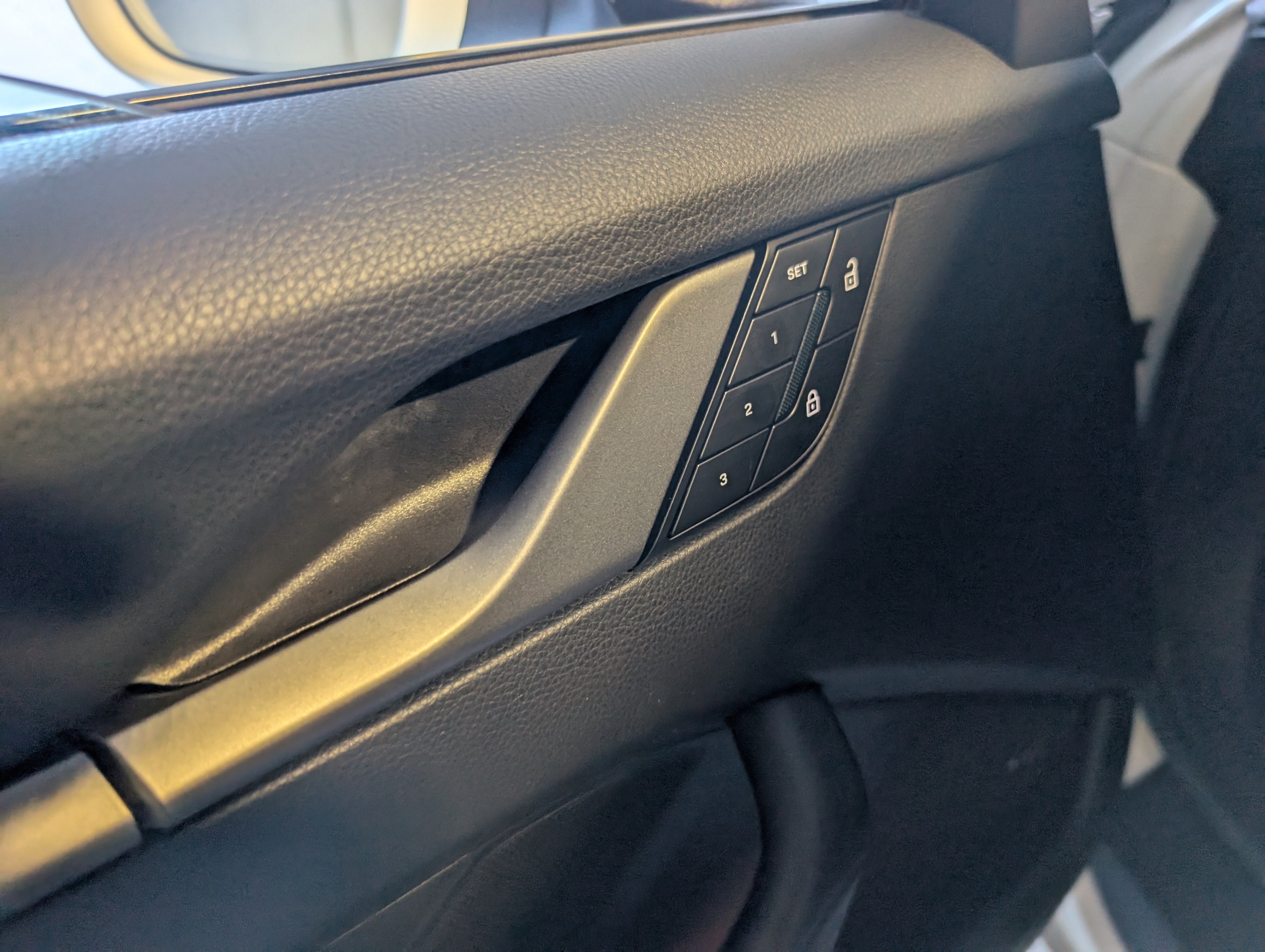 Certified 2025 Porsche 911 Carrera image 32