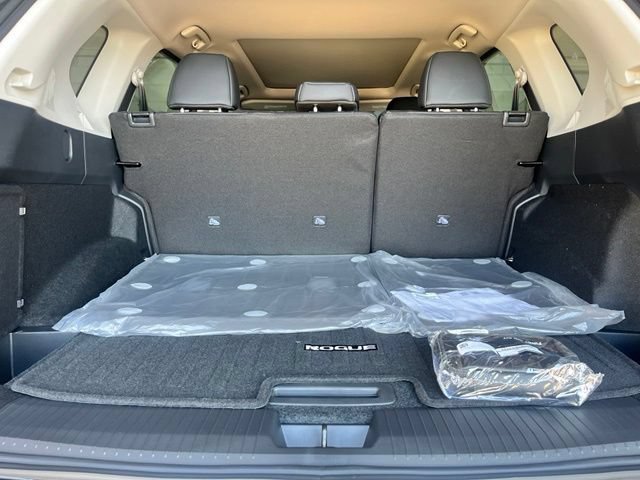 New 2026 Nissan Rogue Dark Armor FWD image 20