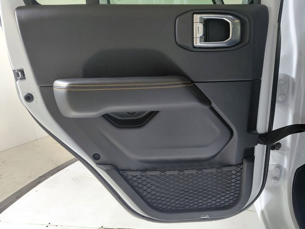 Certified 2025 Jeep Wrangler Unlimited Sahara AWD/4WD image 13