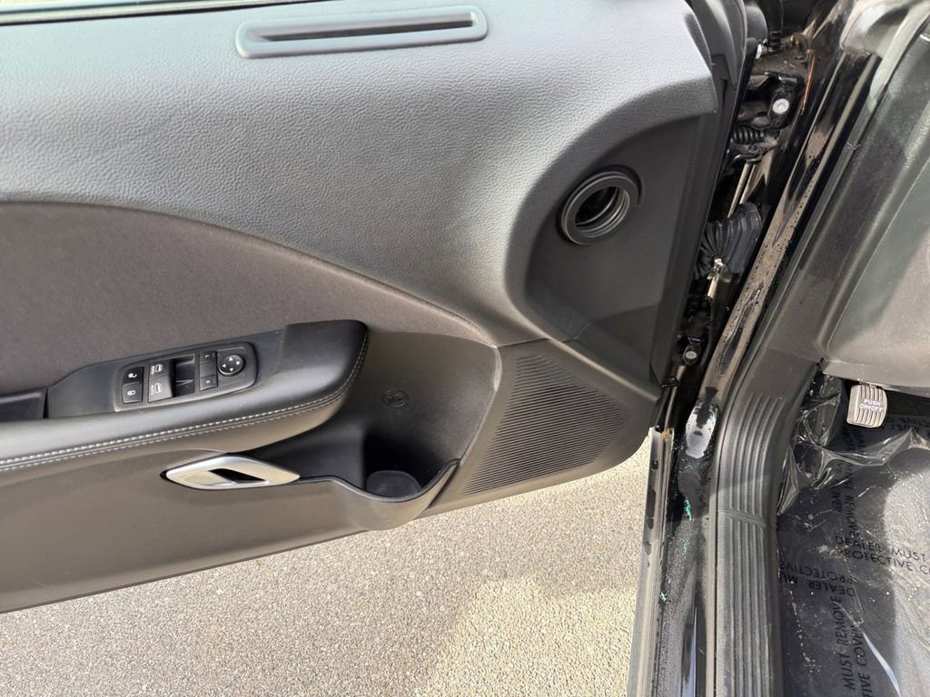 Used 2022 Dodge Challenger R/T w/ Blacktop Package image 12