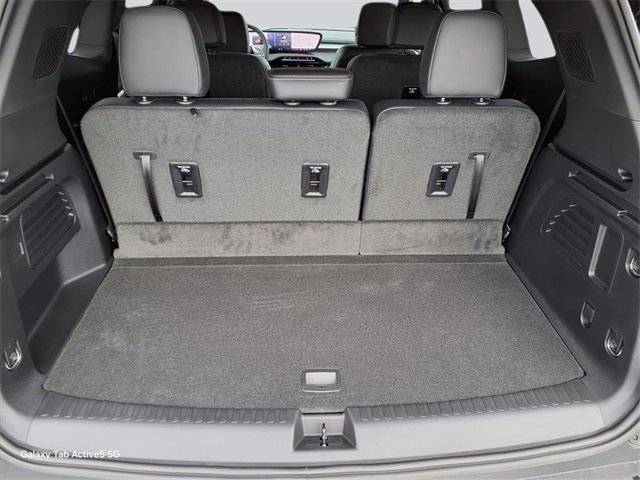 New 2026 Buick Enclave Preferred w/ LPO, Floor Liner Package image 32
