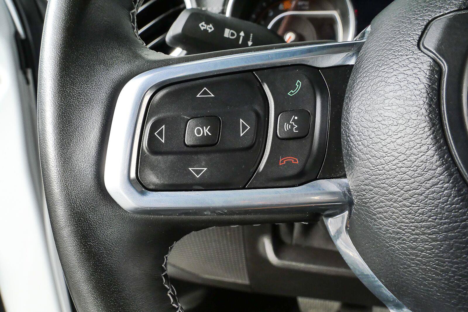 Used 2021 Jeep Wrangler Unlimited Sahara AWD/4WD image 10