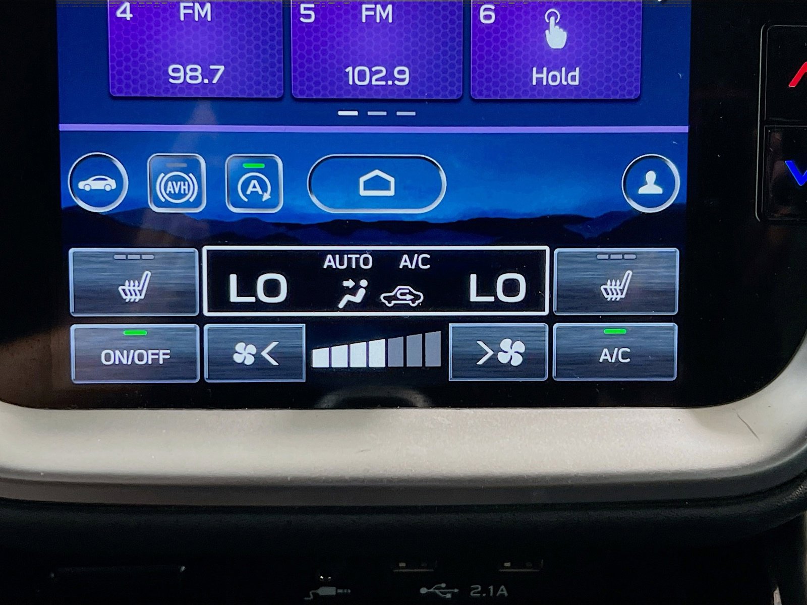 Used 2022 Subaru Outback Premium AWD/4WD image 11