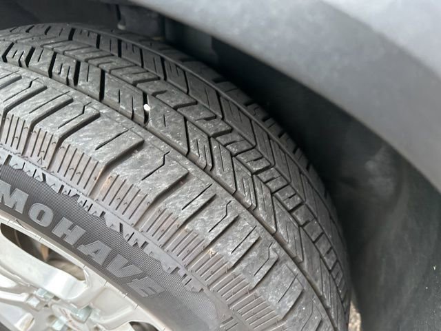 Used 2017 GMC Acadia SLE image 9