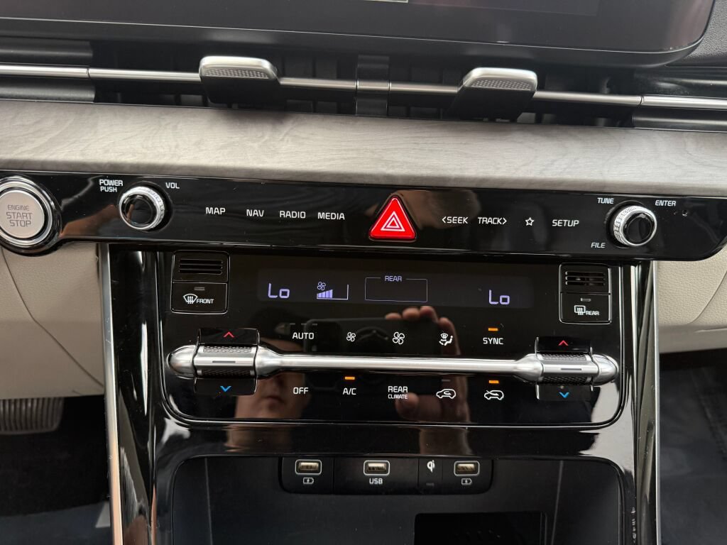 Used 2023 Kia Carnival SX FWD image 21