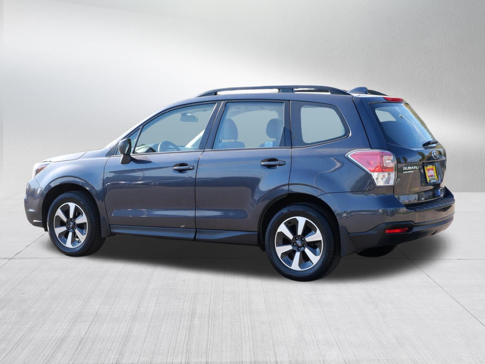 Used 2017 Subaru Forester 2.5i w/ Alloy Wheel Package AWD/4WD image 5
