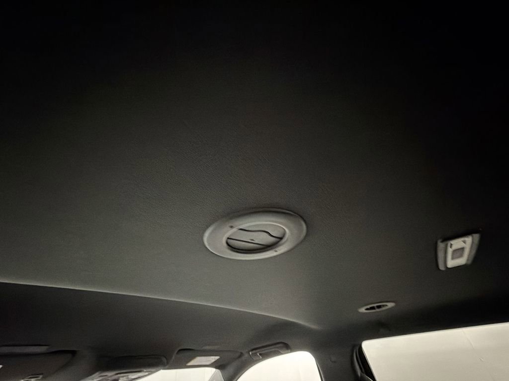 Used 2025 Chevrolet Tahoe Z71 w/ Comfort Package image 21