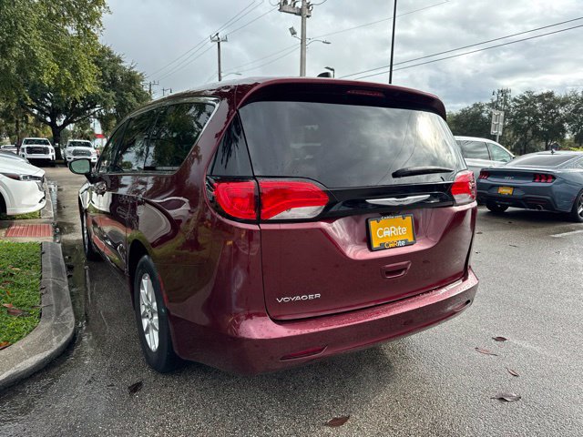 Used 2023 Chrysler Voyager LX FWD image 5
