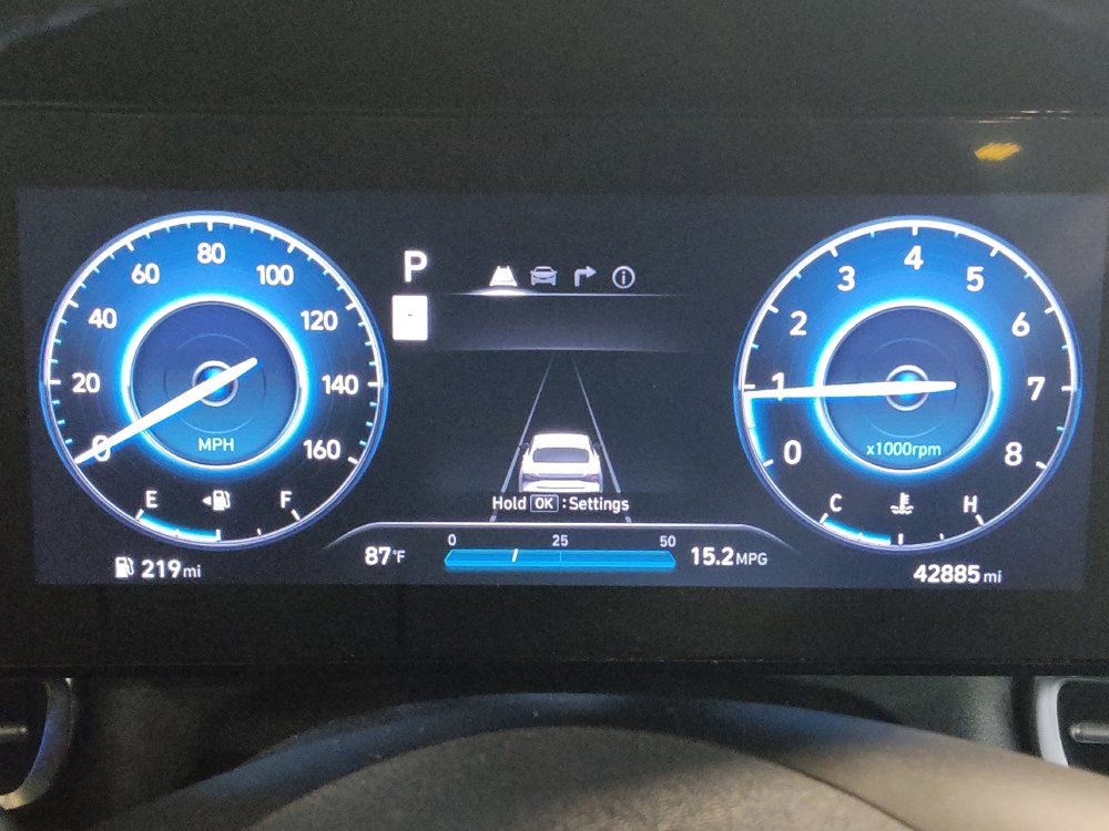 Used 2025 Hyundai Elantra Limited FWD image 23