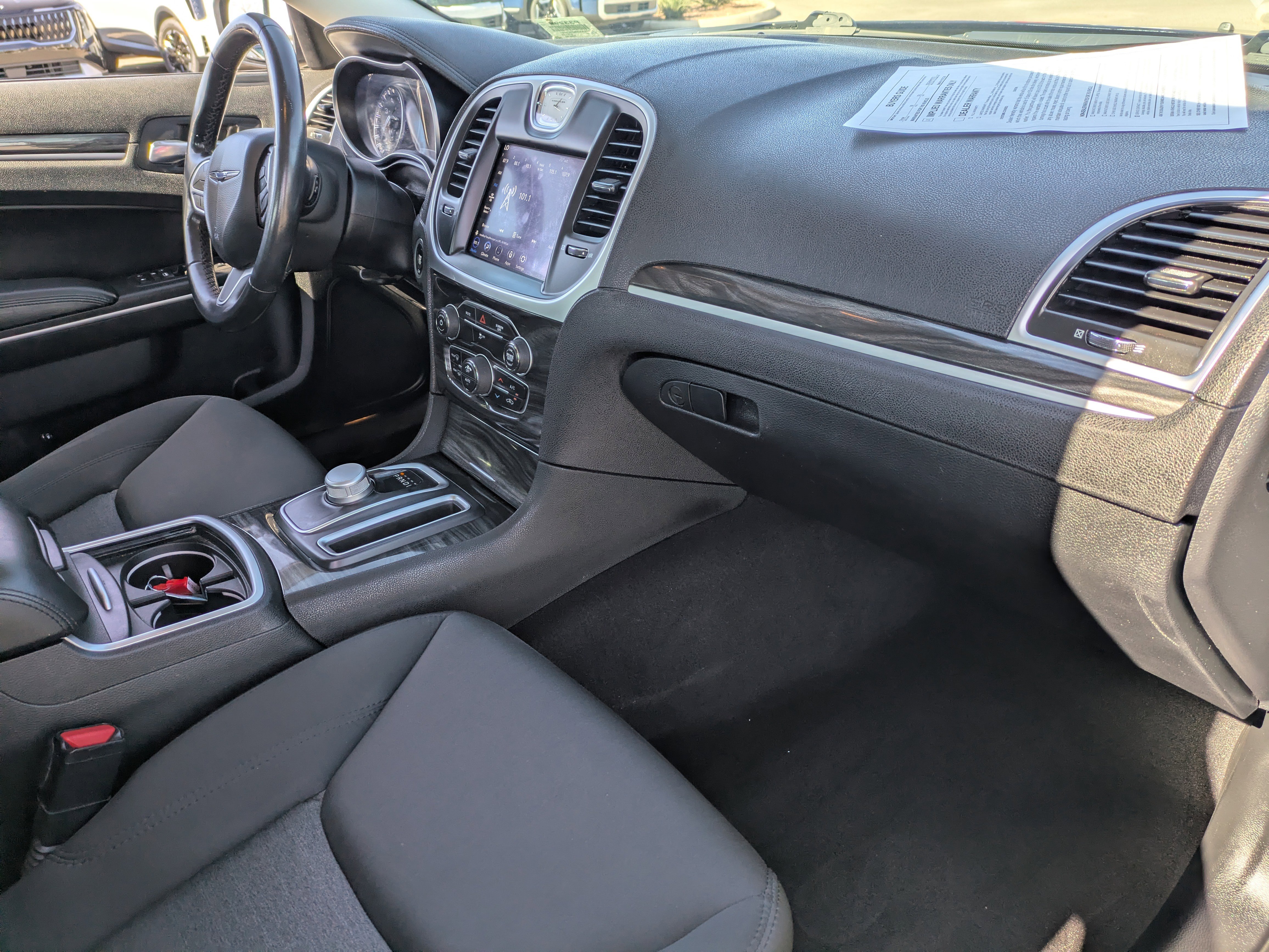 Used 2021 Chrysler 300 Touring image 12