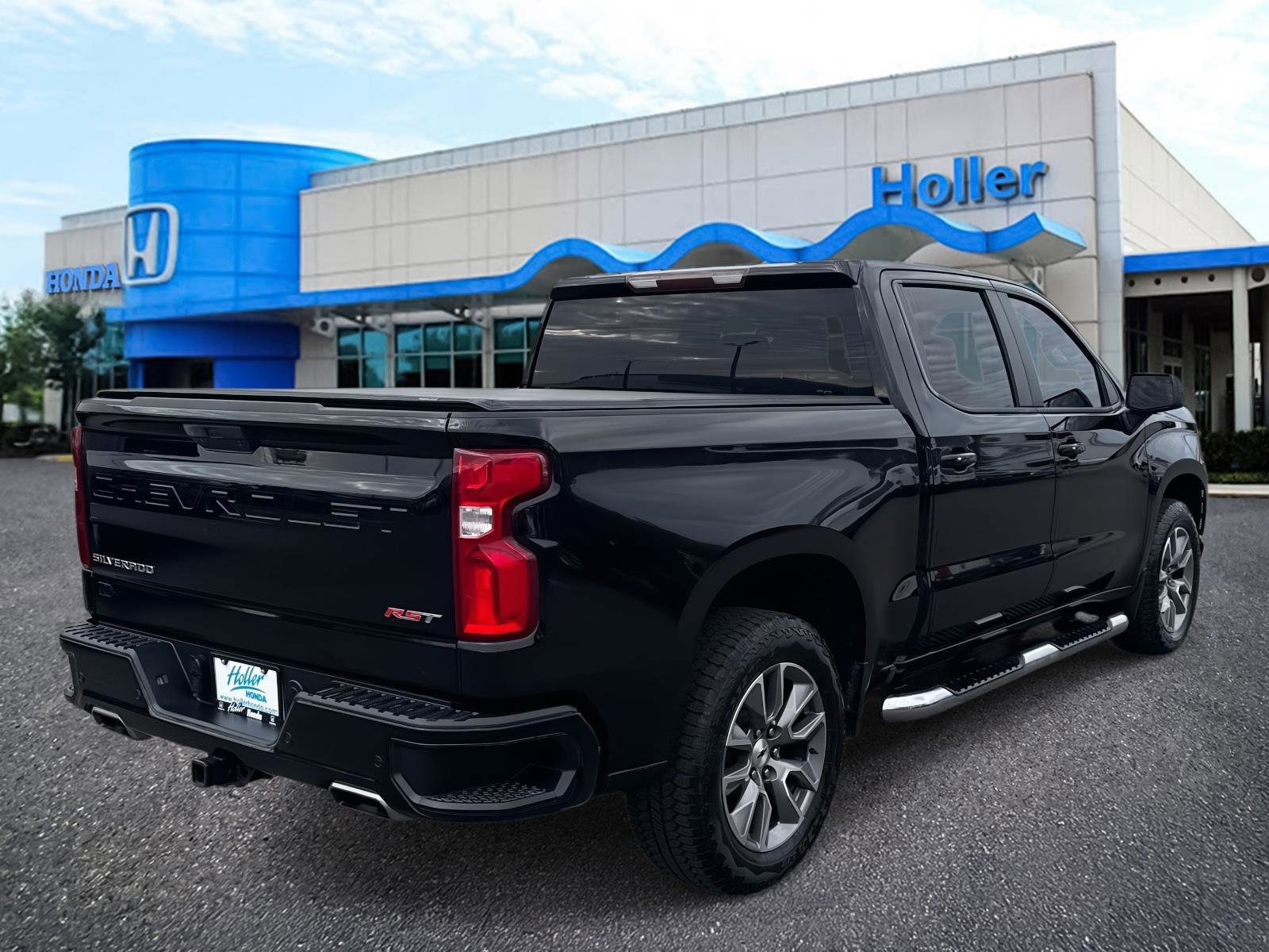 Used 2019 Chevrolet Silverado 1500 RST image 4