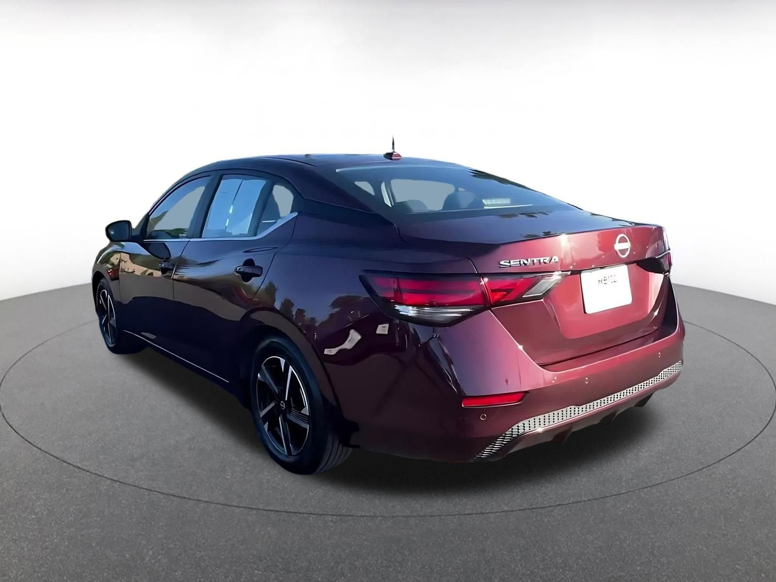 Used 2025 Nissan Sentra SV image 11