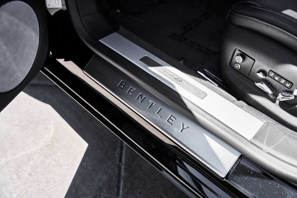 Used 2024 Bentley Flying Spur V8 AWD/4WD image 36