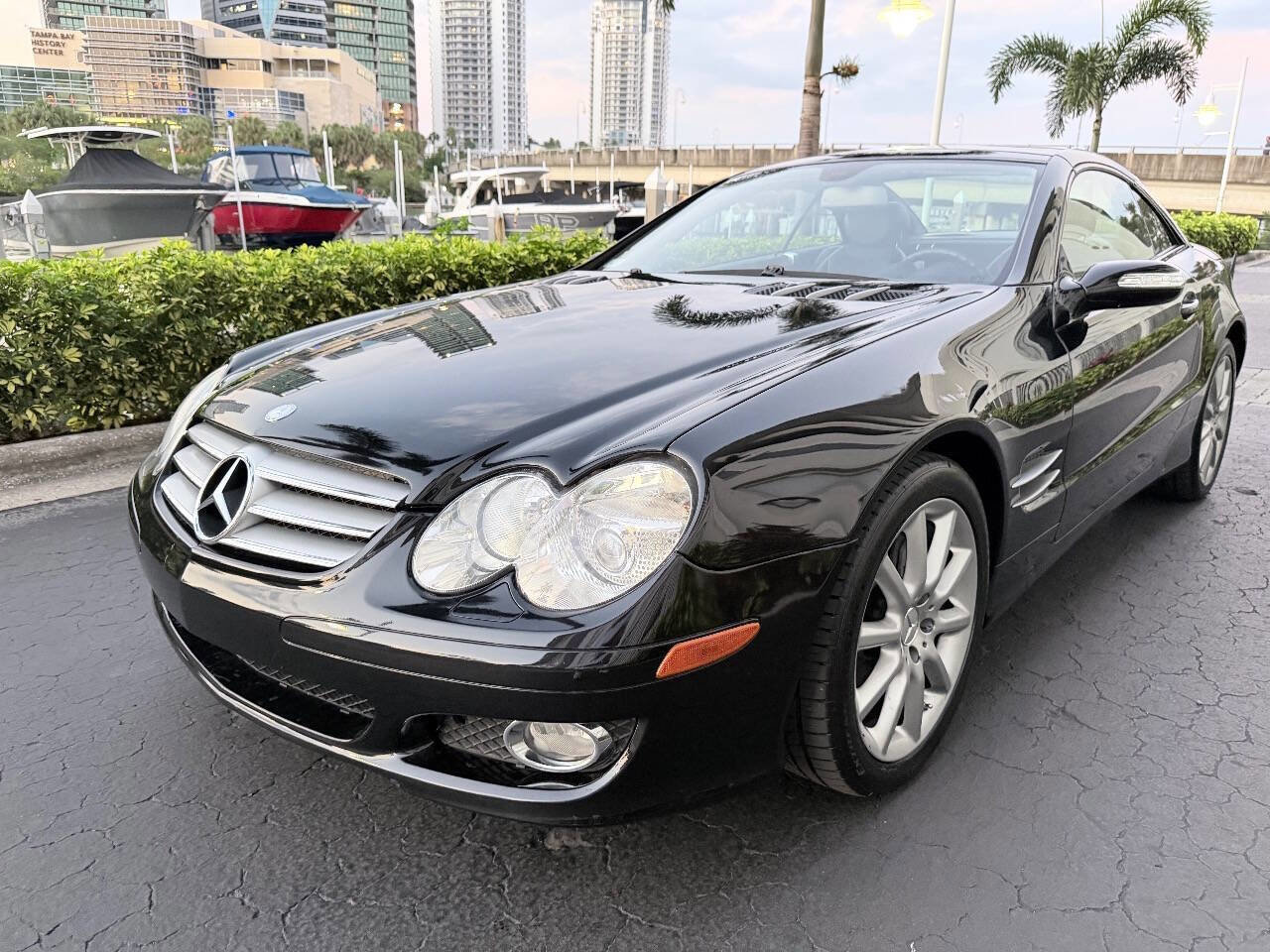 Used 2007 Mercedes-Benz SL 550 w/ Premium Pkg I image 31