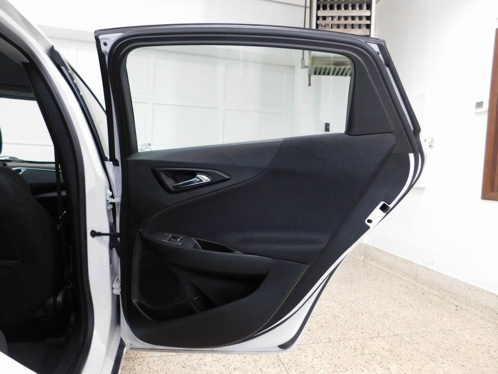 Used 2022 Chevrolet Malibu LT image 89