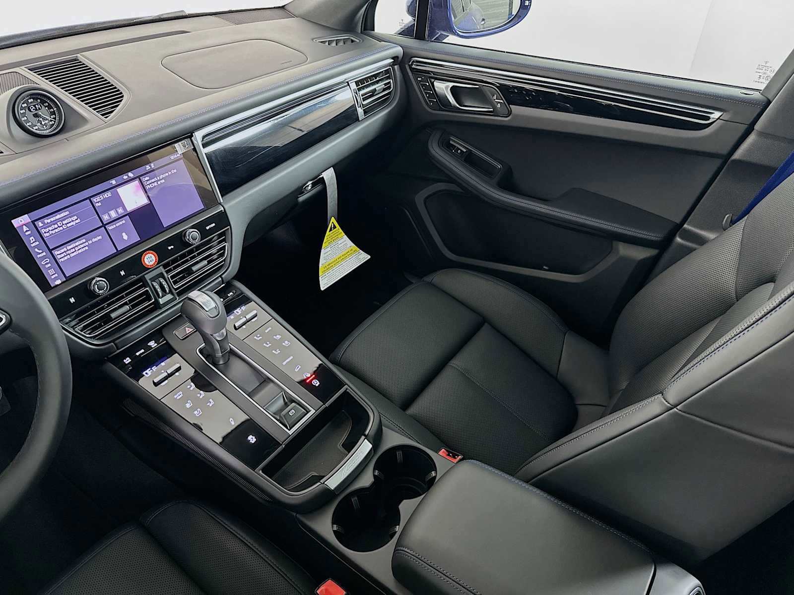 New 2026 Porsche Macan S image 25