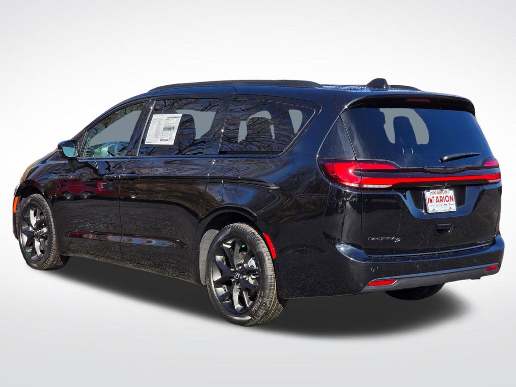 New 2026 Chrysler Pacifica Select image 17