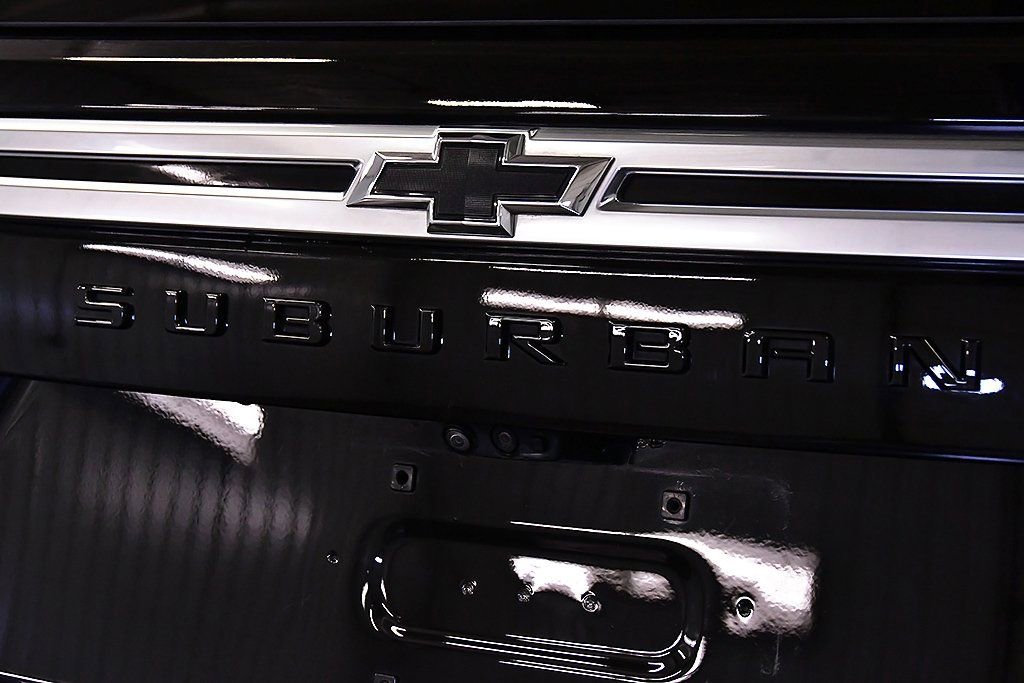 Used 2024 Chevrolet Suburban High Country AWD/4WD image 11