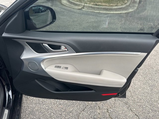 Used 2023 Genesis G70 2.0T w/ Sport Prestige Package image 19