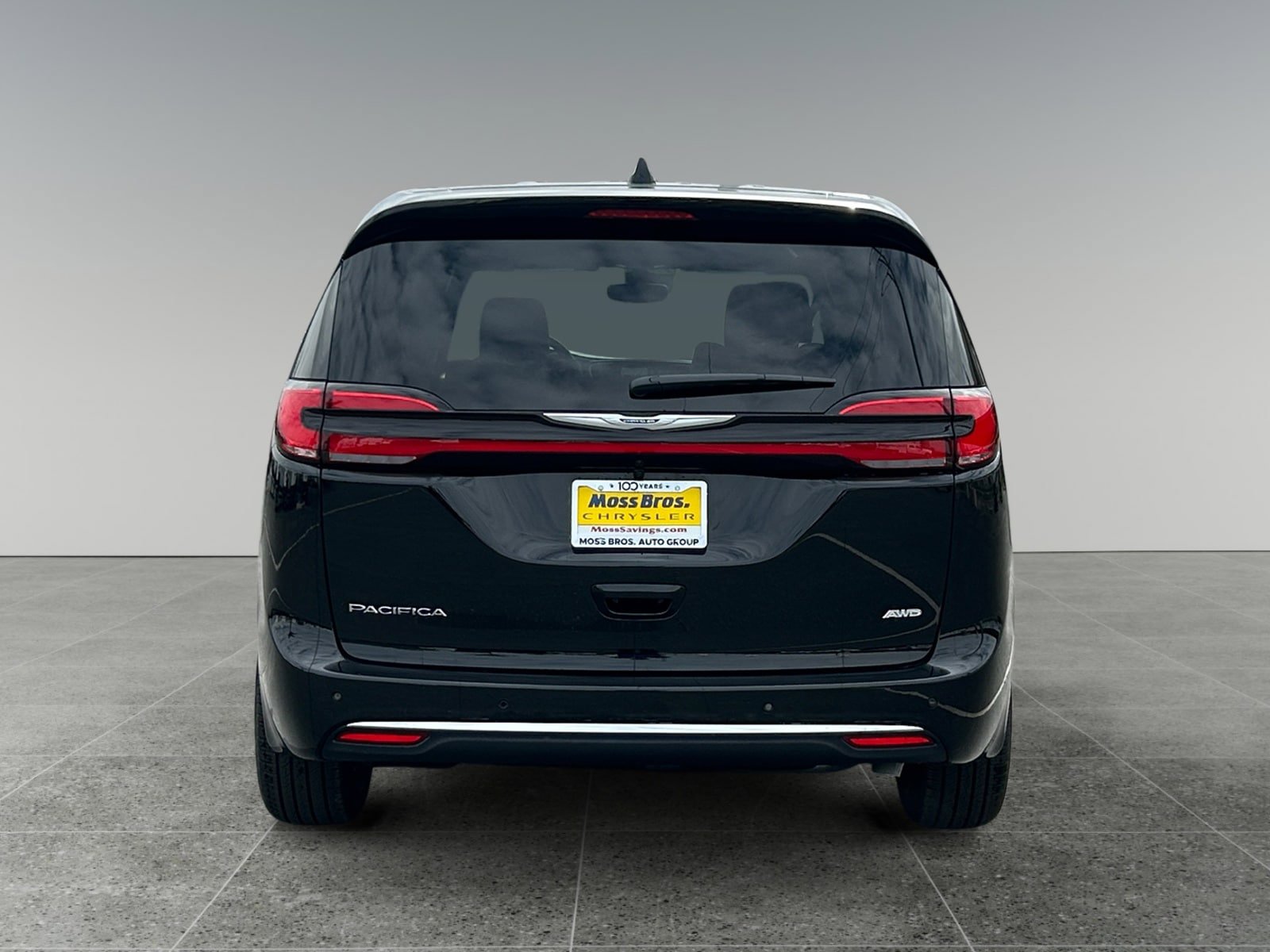 New 2026 Chrysler Pacifica Select AWD/4WD image 4