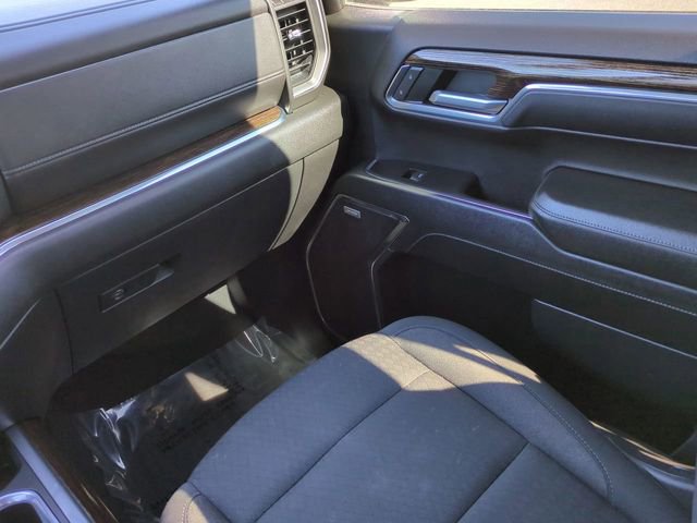 Used 2024 GMC Sierra 1500 Elevation w/ Preferred Package image 17