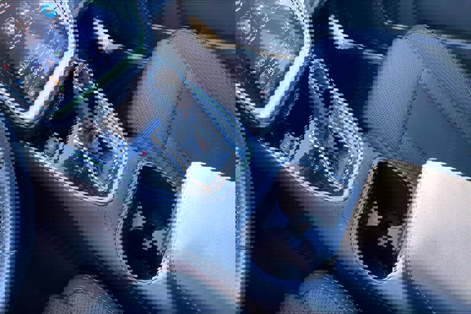 Used 2025 Subaru Outback Premium image 17