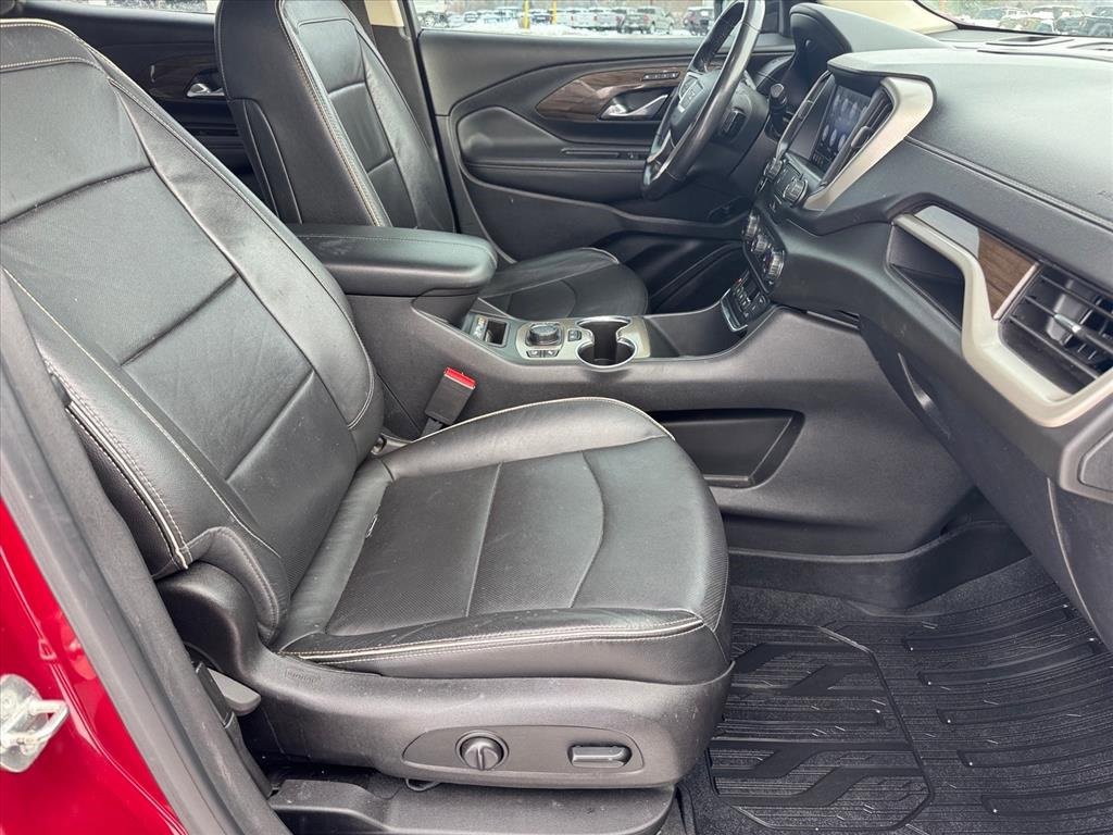 Used 2019 GMC Terrain Denali w/ Advanced Safety Package image 8