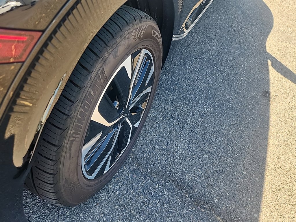Certified 2023 Kia EV6 Wind RWD image 15