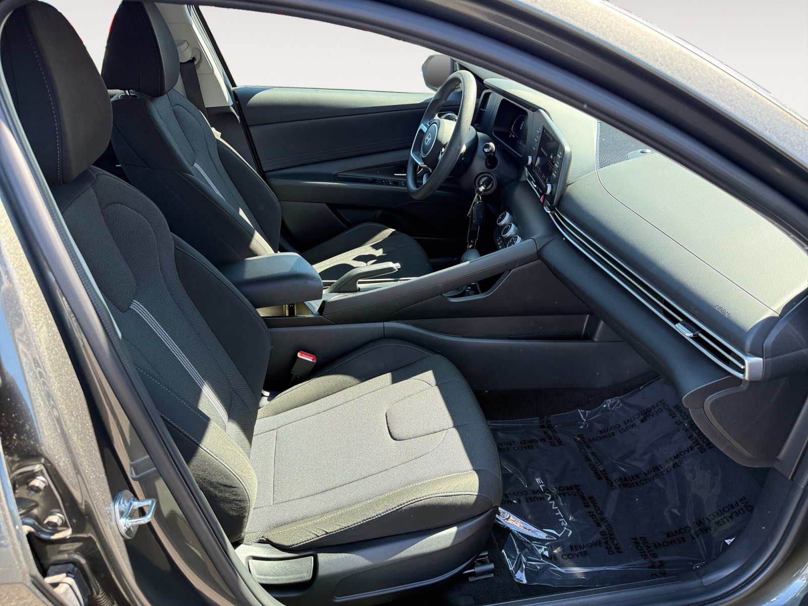 Certified 2024 Hyundai Elantra SE FWD image 19