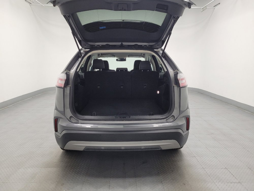 Used 2024 Ford Edge SEL image 29