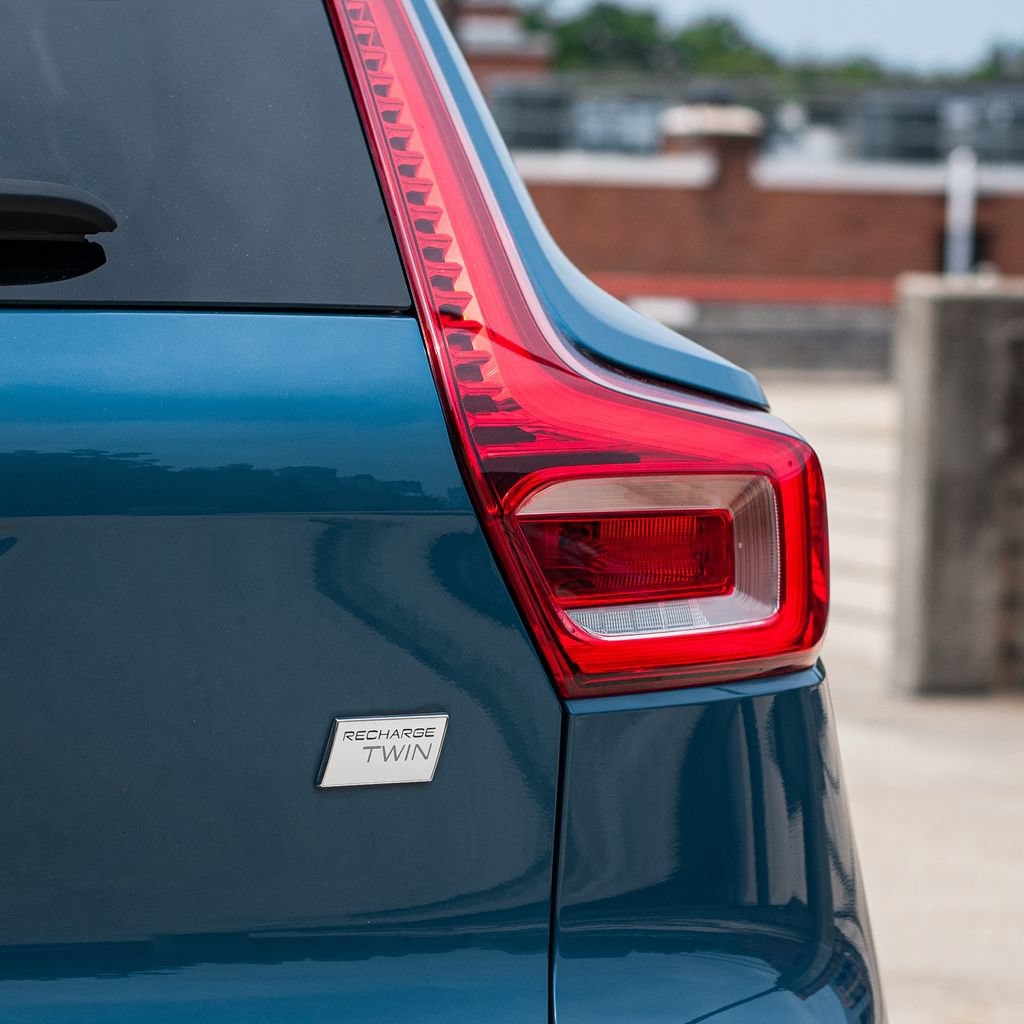 Certified 2023 Volvo XC40 Recharge Plus w/ Protection Package Premier AWD/4WD image 5