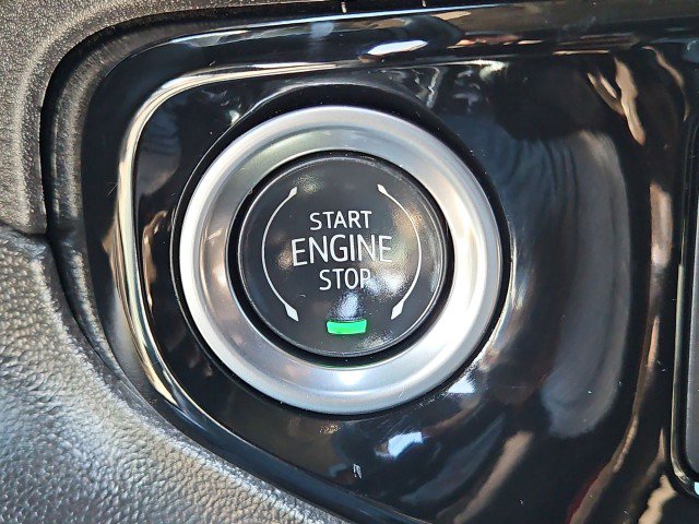 Used 2025 Chevrolet Silverado 1500 LT w/ Leather Package RWD image 17