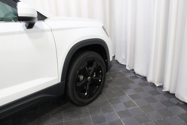 New 2025 Volkswagen Taos SEL image 29