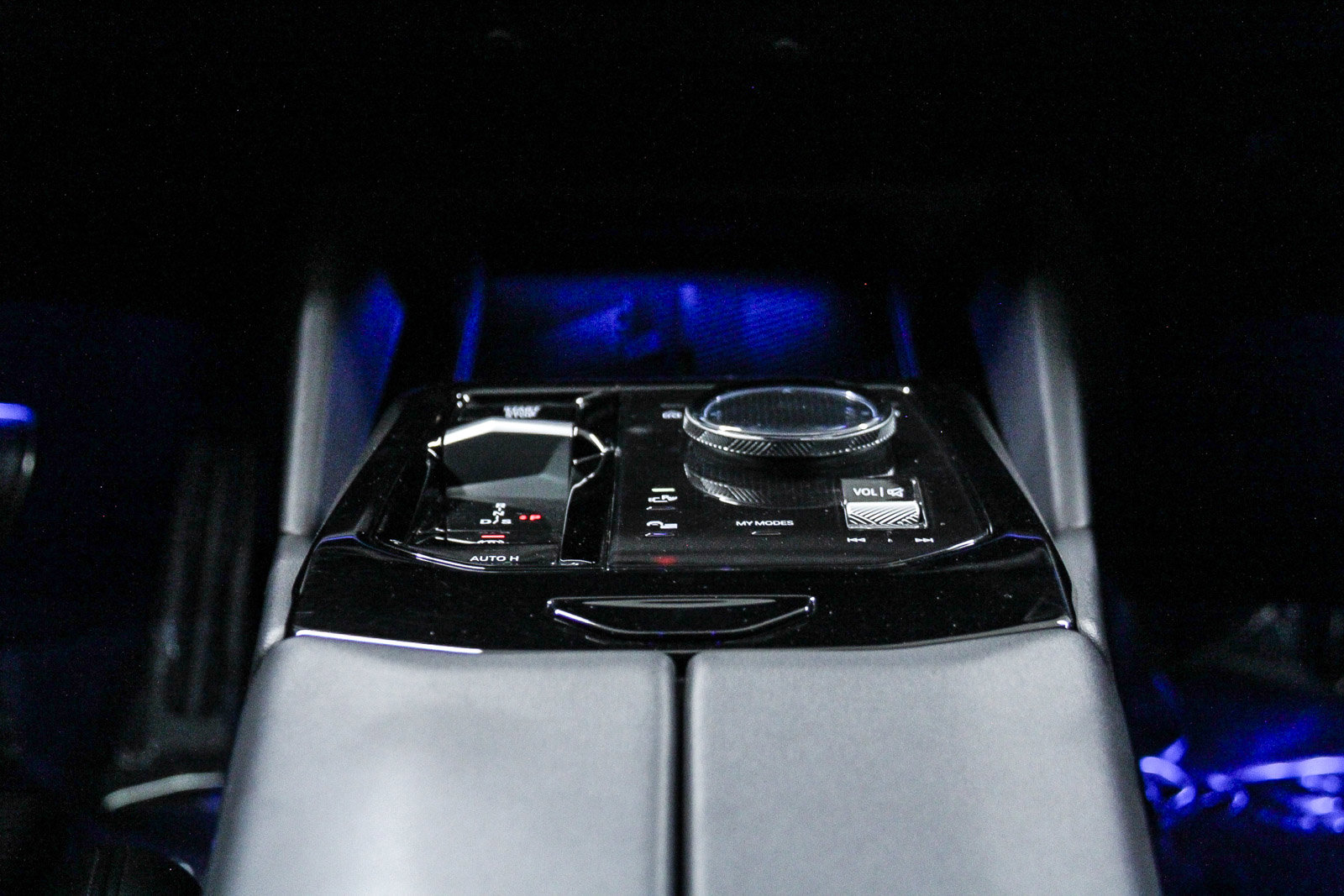 Certified 2024 BMW 530i 530i w/ M Sport Package image 14