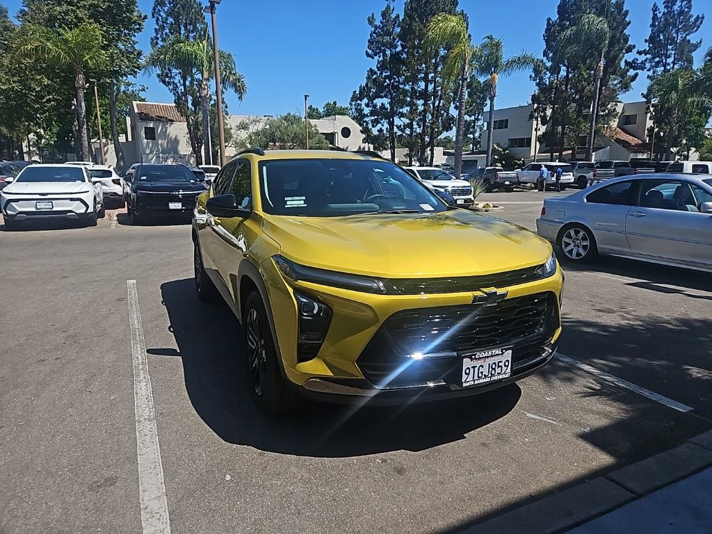 New 2025 Chevrolet Trax ACTIV w/ Driver Confidence Package image 1