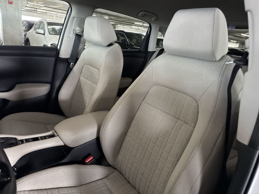 Certified 2026 Honda HR-V LX image 13