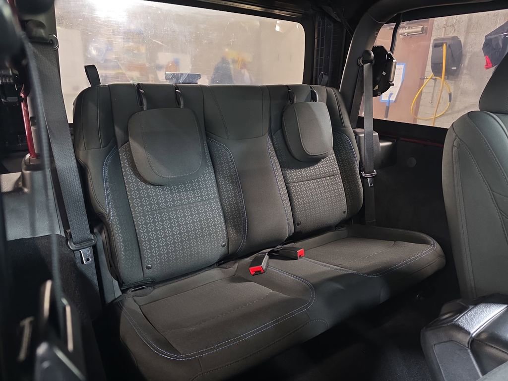 Used 2021 Jeep Wrangler Sport image 11