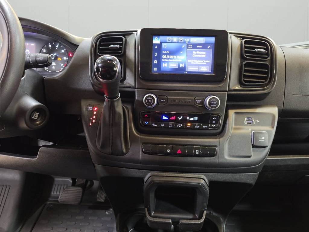 Used 2025 RAM ProMaster 2500 w/ Convenience Group FWD image 22