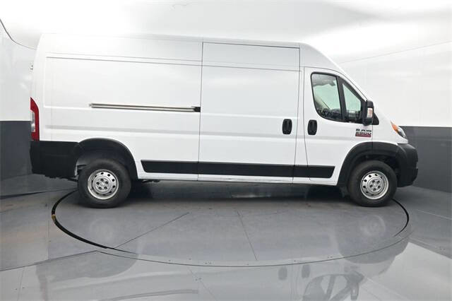 Used 2016 RAM ProMaster 2500 w/ Interior Convenience Group image 23