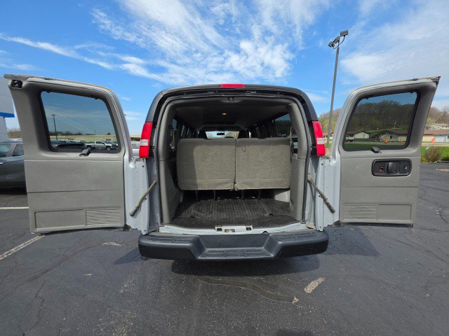 Used 2017 Chevrolet Express 2500 LS image 18