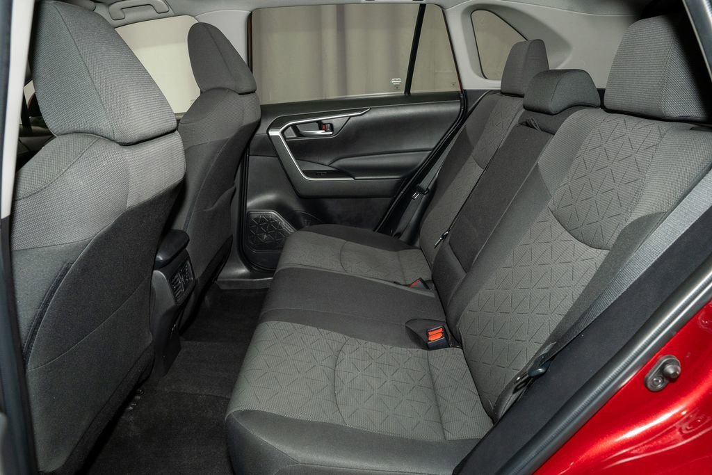 Used 2023 Toyota RAV4 XLE image 8
